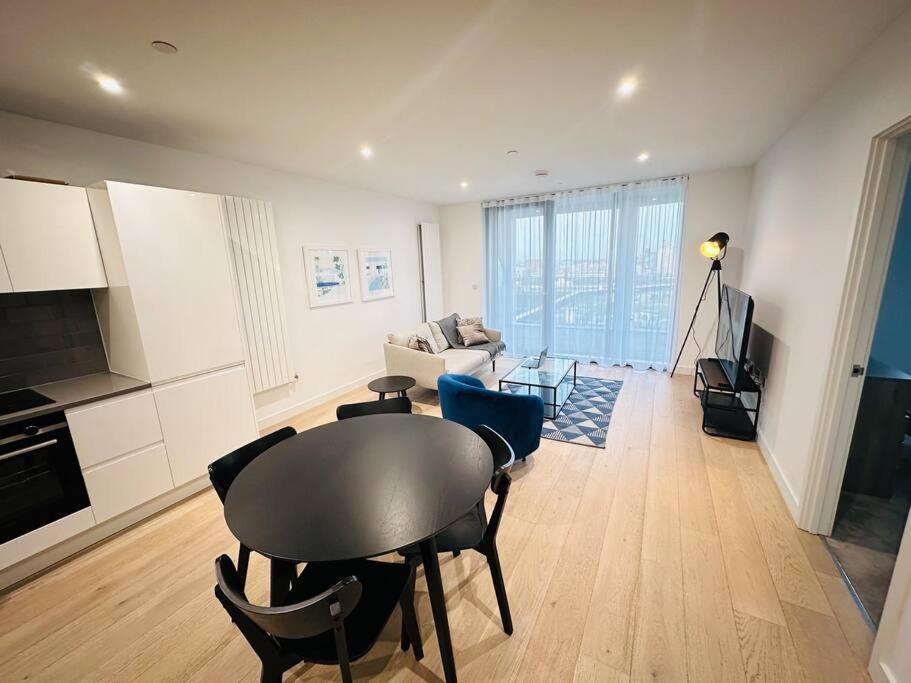 Spacious Modern 1 Bed Apartment. Londres Extérieur photo