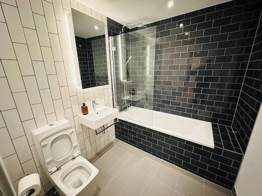 Spacious Modern 1 Bed Apartment. Londres Extérieur photo